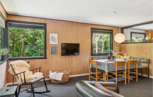 3 Bedroom Stunning Home In Hasle