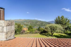 Ge House by House and People