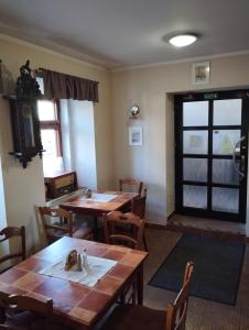 Restaurace a penzion Vlčí jáma