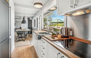 Cozy Home In Sjællands Odde