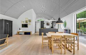 2 Bedroom Amazing Home In Vig