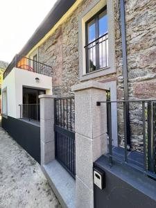 Roots Guesthouse - A