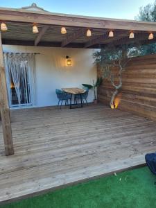 Maisons d'hotes Suite l-Olive Sacree Spa et Sauna : photos des chambres