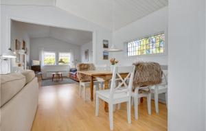 2 Bedroom Beautiful Home In Gilleleje