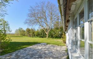 Gorgeous Home In Askø With Kitchen