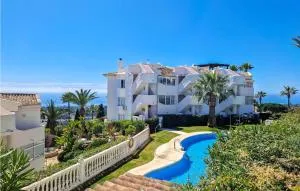 Lovely Apartment In Mijas With Wifi - Cabopino