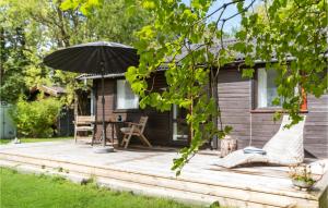 Stunning Home In Askø With Kitchen