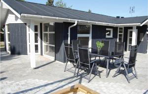 Holiday Home Gøgevej Henne I