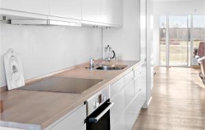 2 Bedroom Beautiful Home In Dannemare