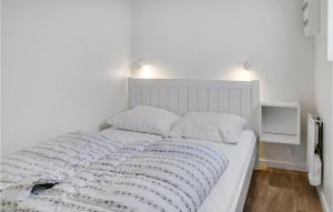 Awesome Apartment In Væggerløse