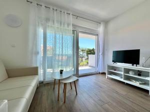 Apartments Goldie in the center of Krk 