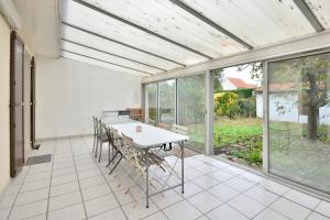 Maisons de vacances La Halte Decinoise - Maison de avec jardin 103m2 : photos des chambres