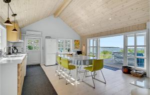 Three-Bedroom Holiday Home In Knebel