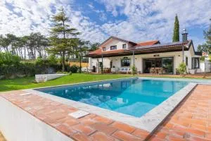 Luxury Summer Villa in Estoril - Алкабідеше
