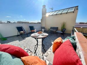 GATU PREMIUM La Brisa " Preferente mayores de 25 años y familias "