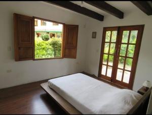 Casa de Campo en Jardín Alojamiento Familiar