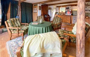 Nice Home In Grimmared With Wifi