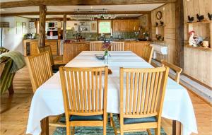 Nice Home In Grimmared With Wifi