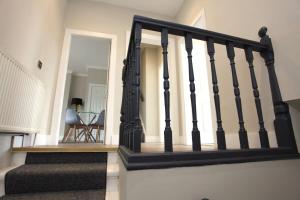Three Bedroom Upper Flat in Jordanhill