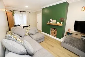 Modern Belfast home close to City Airport - 霍利伍德