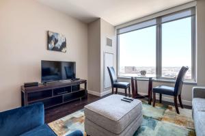 Private Downtown Seaport Apt