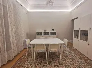 L'ùoro Apartment - 卡里尼