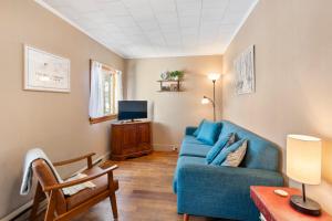 Squam Waterfront 2 bed rental (Suite 6)