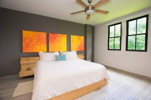 Minimalist, Modern Design on 2nd Floor in Coco with Garden-View Balcony