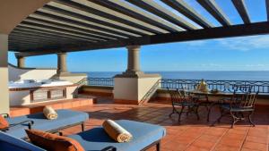 PUEBLO BONITO SUNSET Suite private hot tub on patio resort