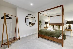 Elmleigh Nook - Central with Parking