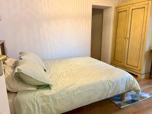 Appartements St Dominique - T2 Cosy avec parking : photos des chambres