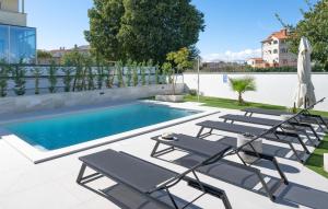 Stunning Home In Stinjan With Wifi