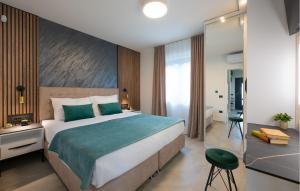 Stunning Home In Stinjan With Wifi