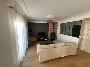 Maison avec garage - 圣萨蒂南