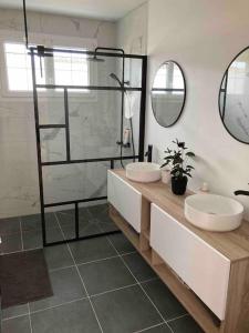 Maisons de vacances Maison 3ch avec garage : photos des chambres