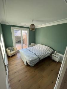 Maisons de vacances Maison 3ch avec garage : photos des chambres