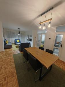 NEW BELGRADE Lovely three bedroom apartment