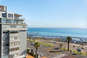 Mouille Point Seaview Apartment
