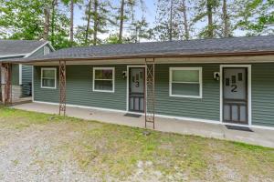 Squam Waterfront 2 bed 2 bath (Suite 3)