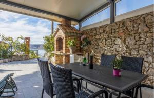 Lovely Home In Jadranovo With Wifi 