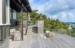 Beach Front Home In Førde I Hordaland - Erve