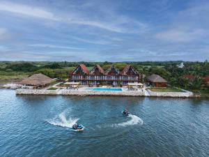 Riverside Hotel Chachalacas