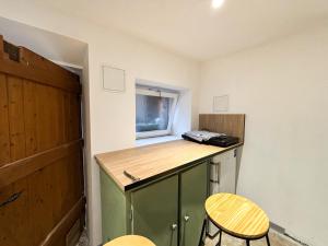 Appartements La Dependance d-Obernai - Parking Gratuit - Centre Ville - Commerces a proximite : photos des chambres