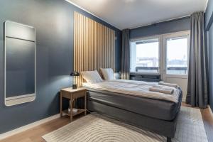 City Center topfloor apartment, three bedrooms up to 8 people, free parking