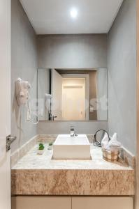 Elegant 1 bed apt near Paseo La Galeria