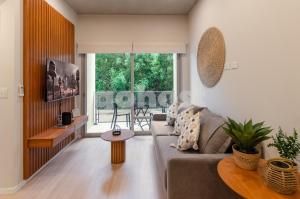 Elegant 1 bed apt near Paseo La Galeria