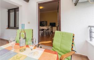 Gorgeous Apartment In Porec With Kitchen 