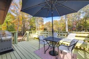 Near Top Attractions Deck Dining at Severn Home!