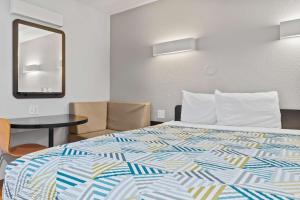 Motel 6-Ventura, CA - Beach