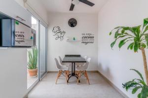 Private Roof with BBQ Shared Pool and Playground